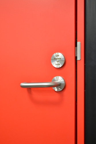 Lift lock return door - to,